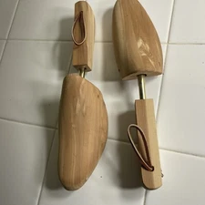 Adj Wood Shoe Form Stretchers. Boot Barn Size M.