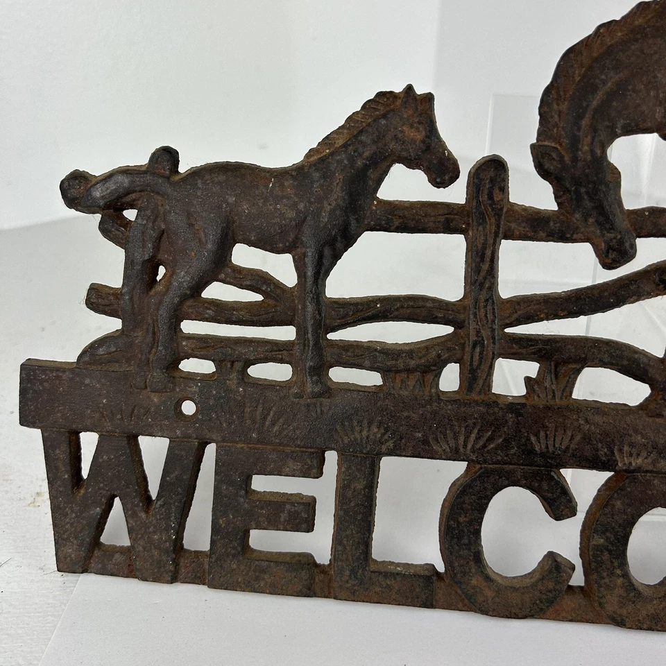 Letrero de bienvenida de hierro fundido caballo yegua potro pared rancho granja ecuestre occidental Foto 3 de 4