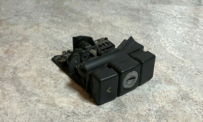 ORIGINAL Mercedes Benz SL R129 Handschuhfach Verschluss Schalter 