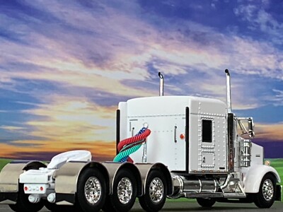 WHITEGMC cab with drop-bed trailerミニカー WHITEGMC cab with drop