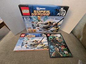 LEGO 76000: DC Arctic Batman vs Mr. Freeze: Aquaman on Ice 