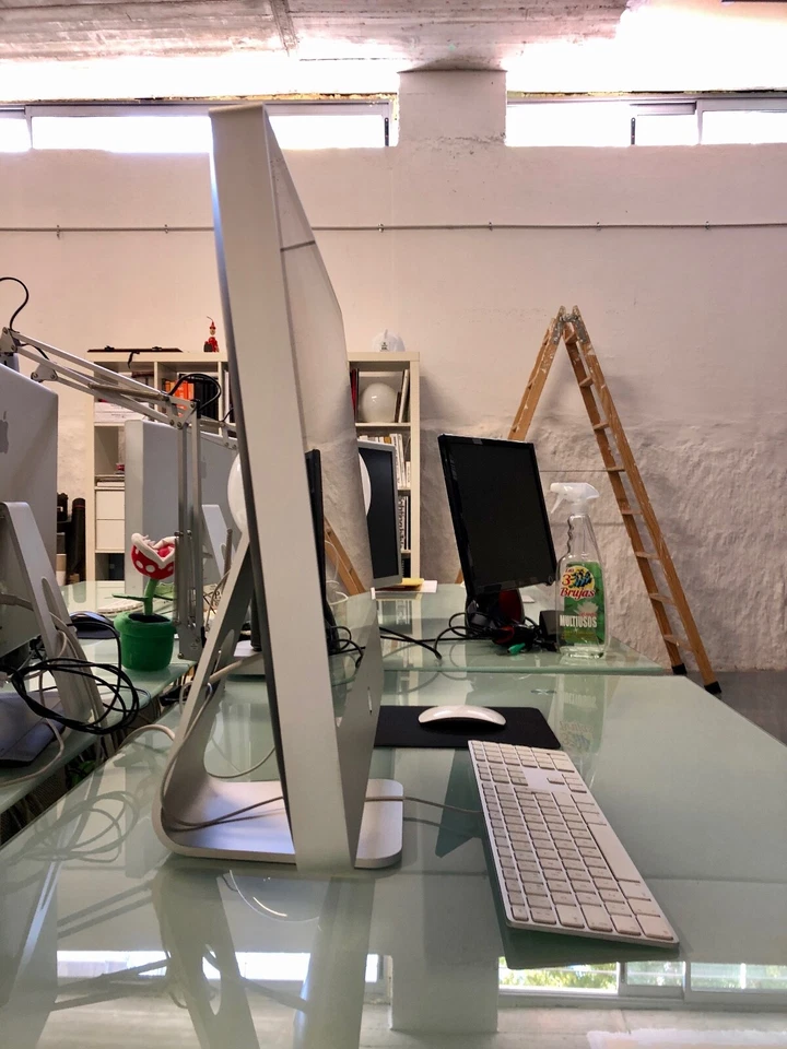 Apple iMac 7.1 Intel Core 2 DUO 2.93 24" (Mid 2007) 500 Gb HHD 4 GB Ram MacOSX - Imagen 3 de 4