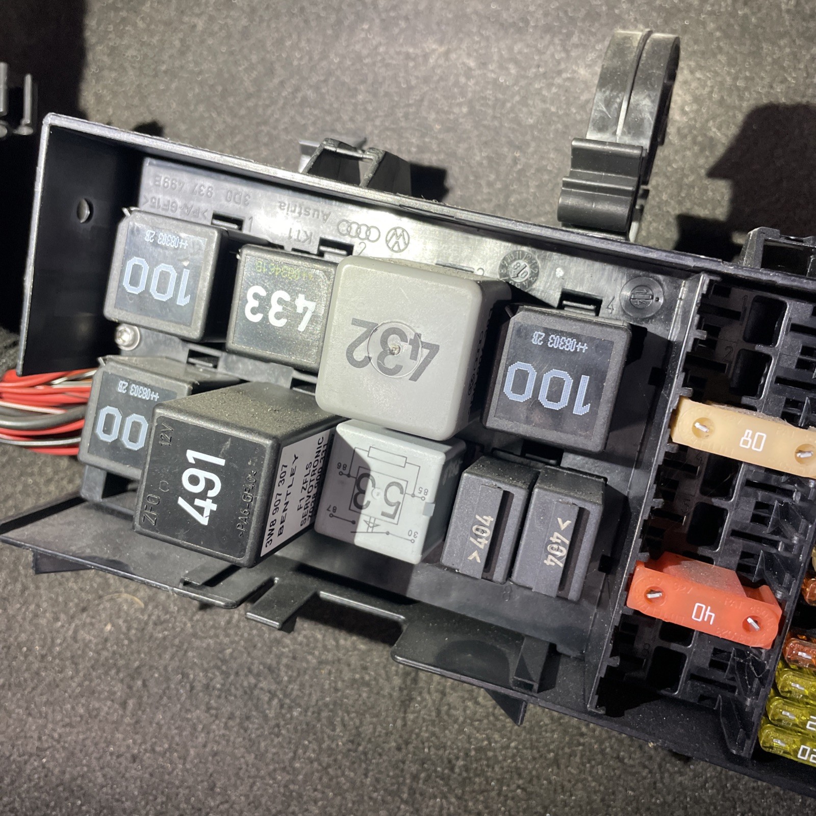 Rear Left Trunk Fusebox Fuse Box OEM 2009 Bentley Continental Flying Spur