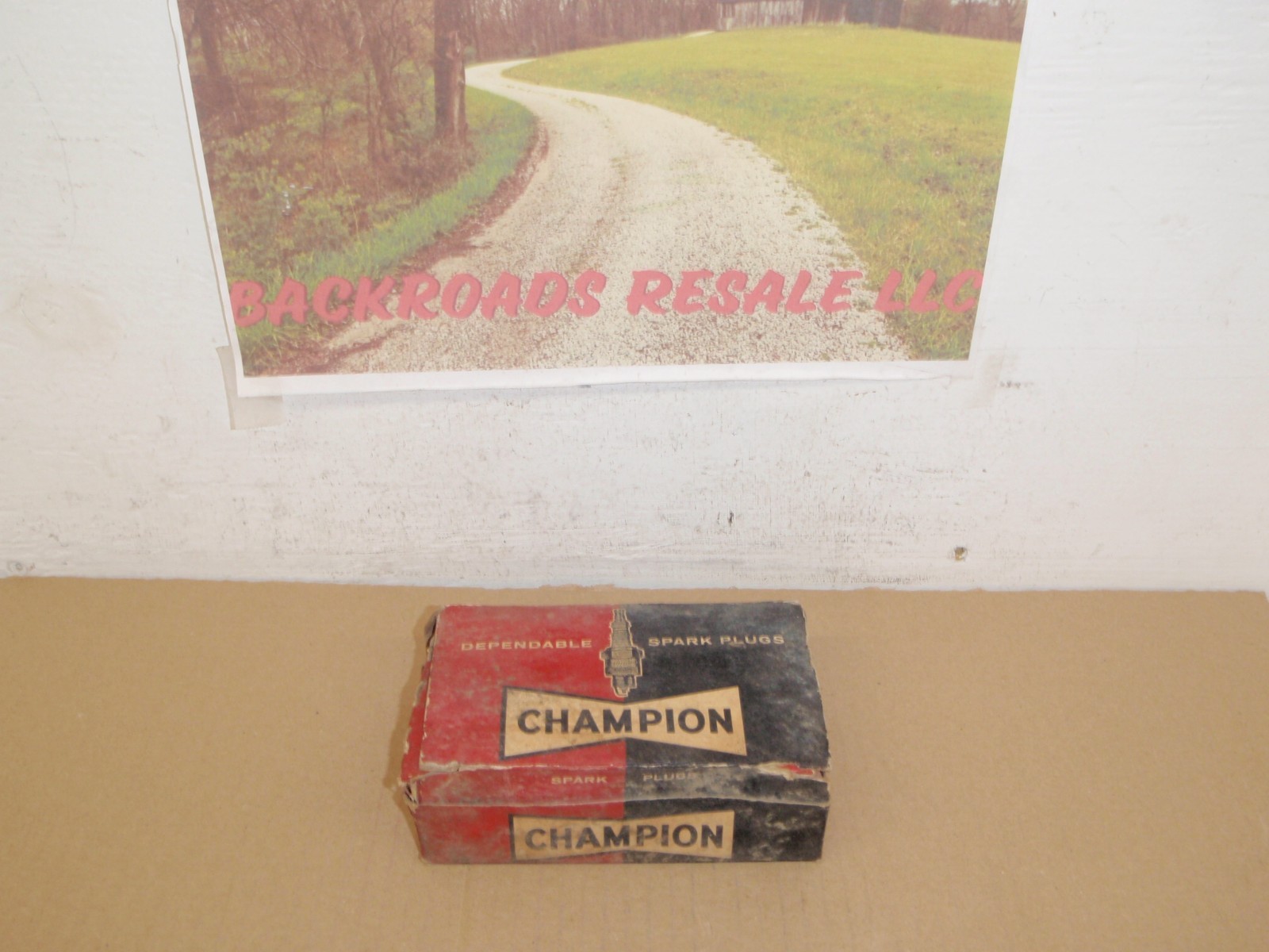 Champion Spark Plugs UL-15Y Box of 10 Vintage Made in USA NOS