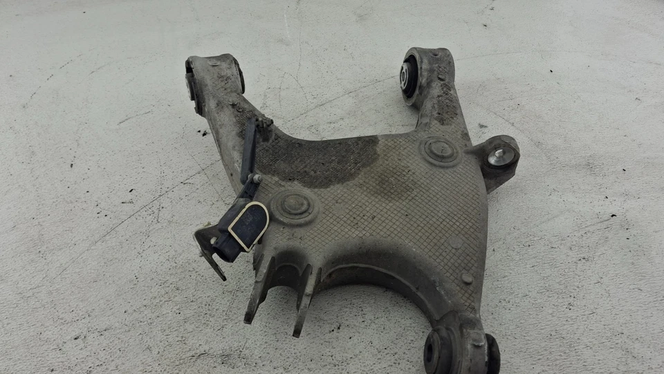2011-2016 BMW F10 528i XDRIVE ЗАДНИЙ ЛЕВЫЙ НИЖНИЙ РЫЧАГ УПРАВЛЕНИЯ ПОДВЕСКОЙ OEM - Изображение 3 из 4