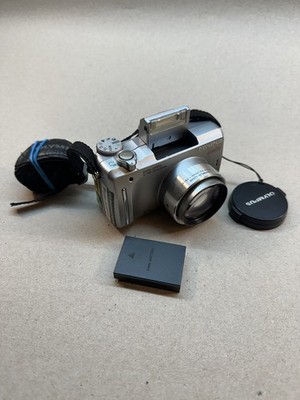 Olympus Digital Camera C-765 4MP Silver Retro Vintage Comedia 10X Zoom W Battery