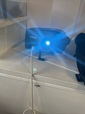 InFocus LightPro 720 Model LP720 Digital Projector