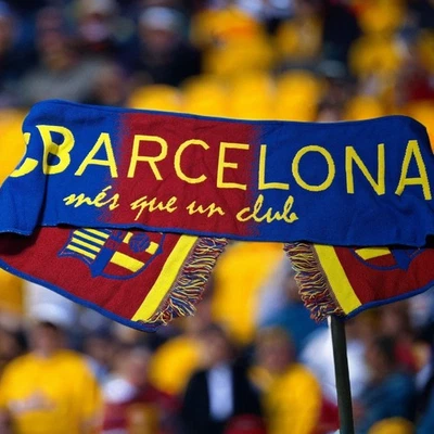 FC Barcelona Écharpe Més Que Un Club Supporter Football Blaugrana Camp Nou Ole - Photo 1/4