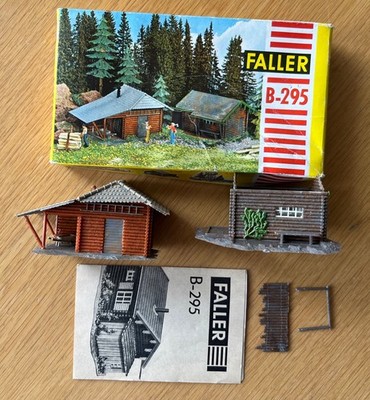 Faller B-295 H0 2 Berghütten, Waldhütte Holzhütte / Blockhütte in OVP