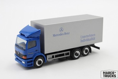 Herpa MB Mercedes Atego 2528 3-axle box ''Individualität'' 1:87 /H25678