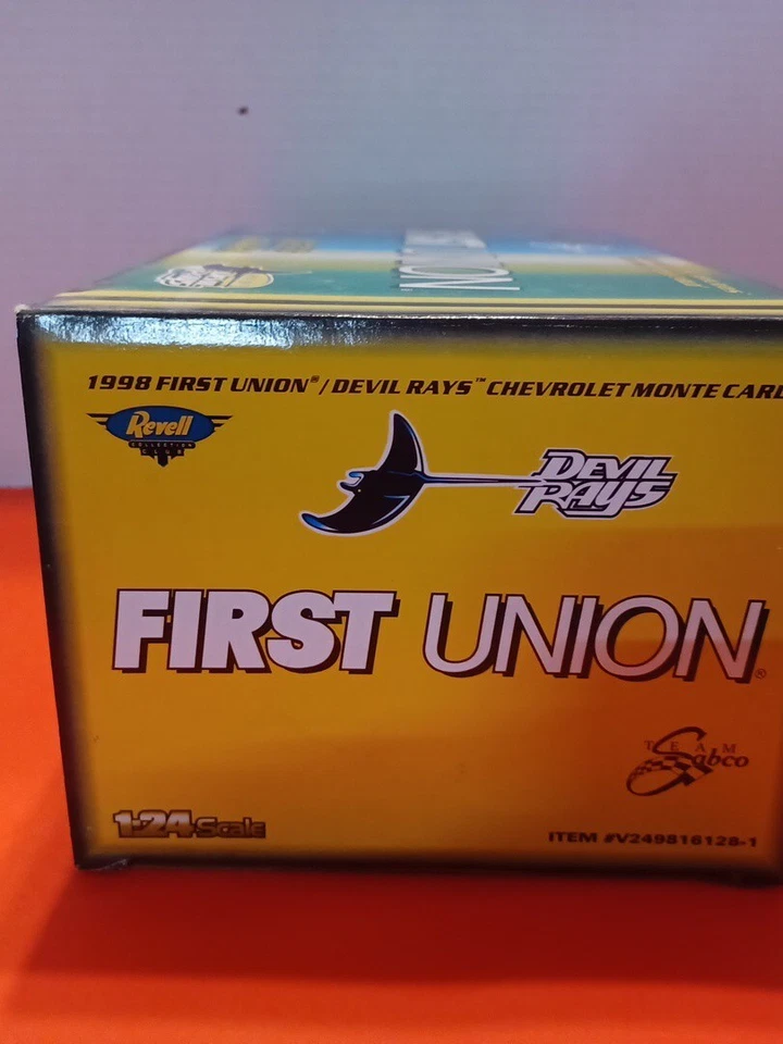 1:24 Revell NASCAR Diecast - Jeff Green First Union Tampa Bay Rays Monte Carlo Foto 3 de 4