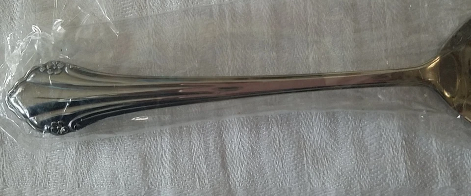 11 Pc 1881 Rogers Oneida Bittersweet Repose Floral Stainless Oval Soup Spoon NEW - Image 3 of 4