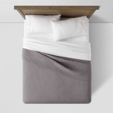 Threshold Washed Santeen Bed Quilt Blanket