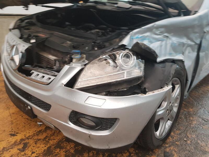 A1643302120 achsschenkel vorne links für MERCEDES-BENZ CLASE M L 