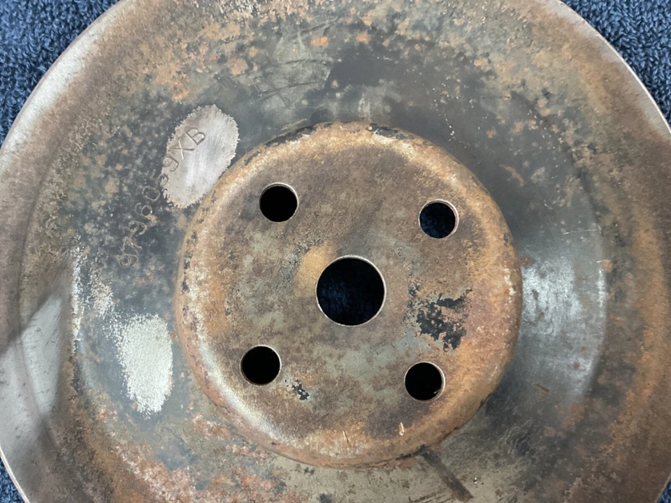 Шкив водяного насоса с одной канавкой Pontiac GTO Firebird Grand Prix 9796059 XB - Изображение 4 из 4