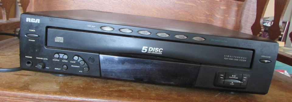 RCA 5 Disc Carousel Changer CD Player RB-8065B Sold AS IS For PARTS / REPAIR - Image 4 of 4