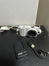 Samsung NX 1000 20.3MP Camera Body Only- WORKING With Charger And Battery