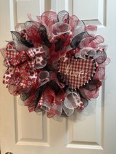 Valentine's Day Mesh Ribbon Wreath Red Black White Heart Door Decoration