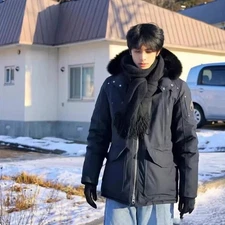 Moose Knuckles women's short down jacket jacket