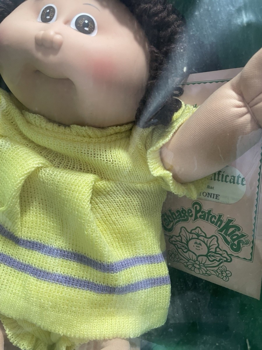 Cabbagepatch Kids Vintage 1980's brunette NIB CPK with adoption
