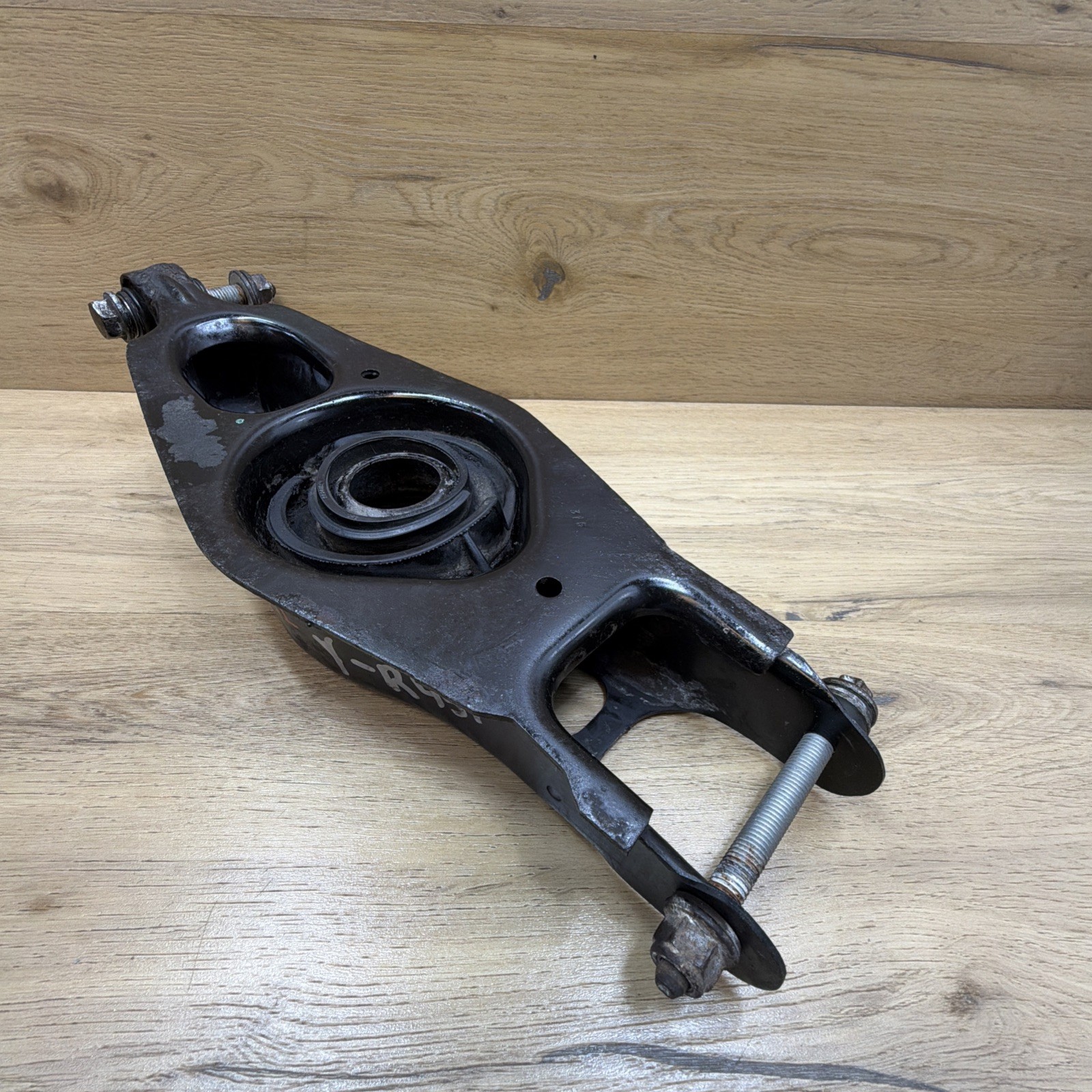 🟢 2014-2017 Maserati Ghibli Rear Left Side Suspension Lower Control Arm🟢