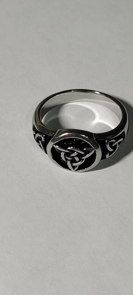 Anillo de acero inoxidable retro de moda con símbolo celta vikingo muerto # 8 Foto 2 de 4