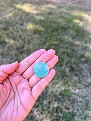 18k Gold Hot Spicy Green 100% Natural Grade A Jadeite Jade Pendant B25