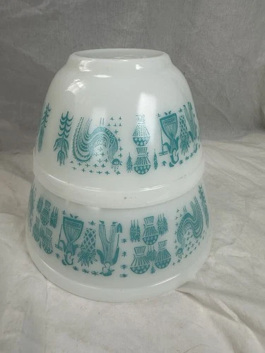 Vintage Pyrex Butterprint Turquoise Mixing Bowl Set of 2 | Models 401 & 402