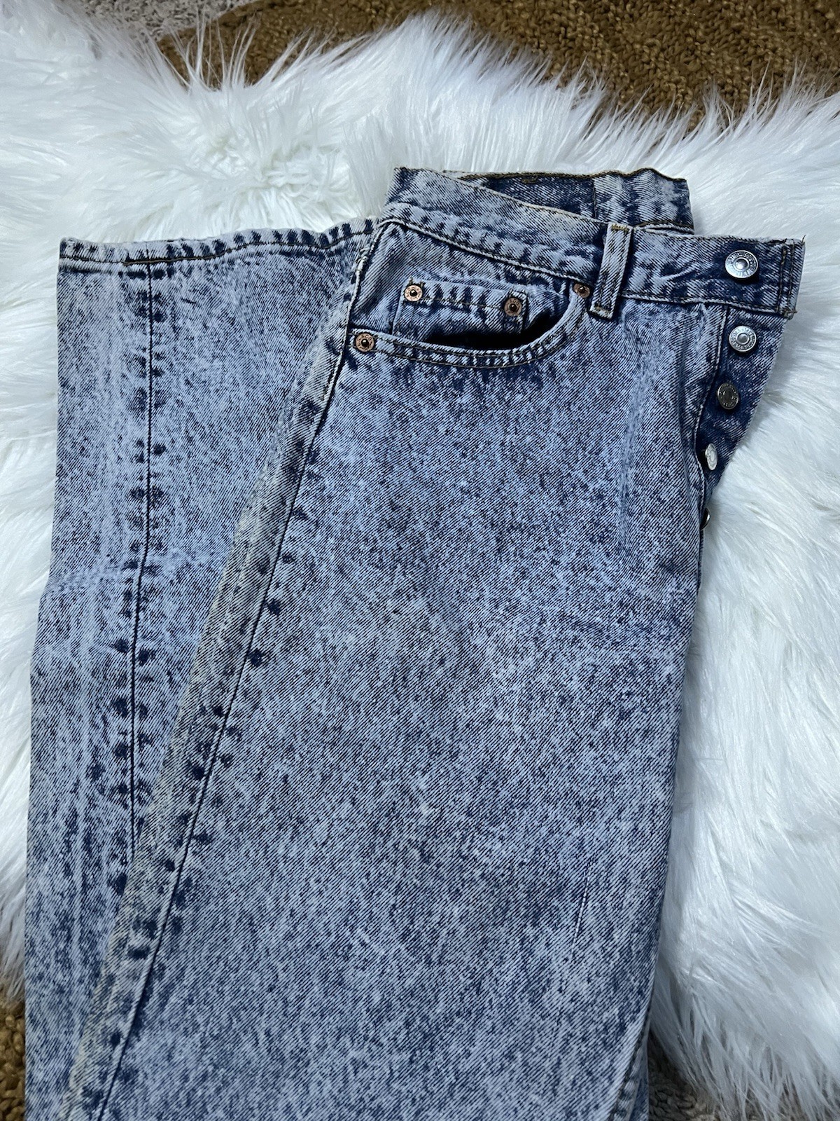 Vintage Levi’s Acid Wash Jeans | 90s Y2K | High Rise Straight Leg thumbnail 3