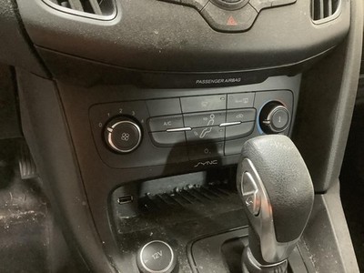 Used A/C Selector Switch fits: 2018 Ford Focus gasoline manual temperature contr