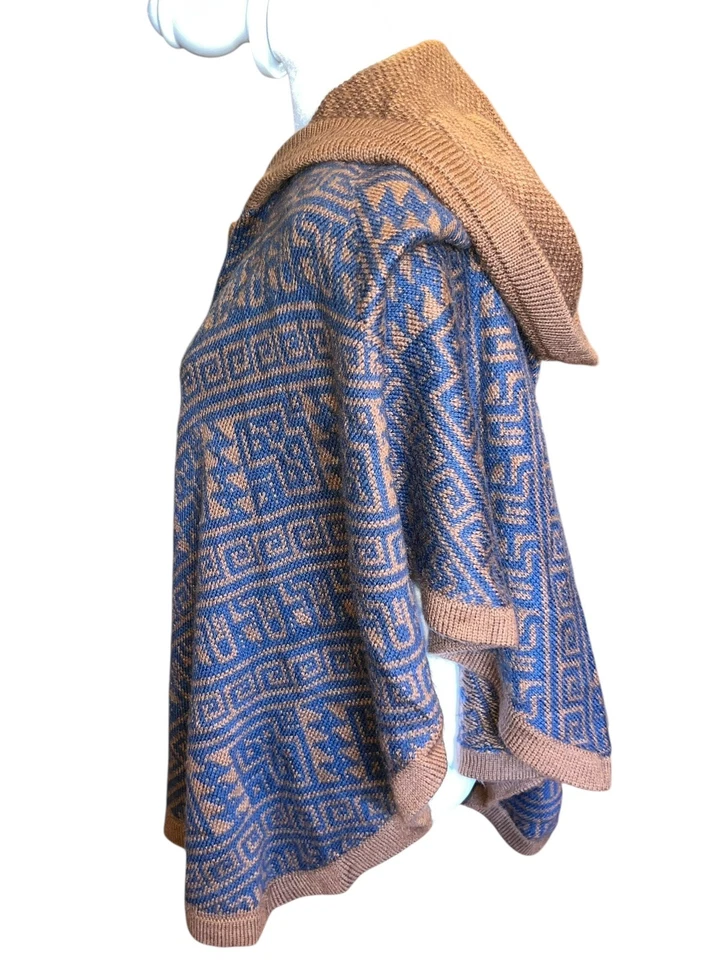 Women's Alpaca Wool Hooded Knit Yarn Cape Coat Poncho - one size - Image 2 of 4