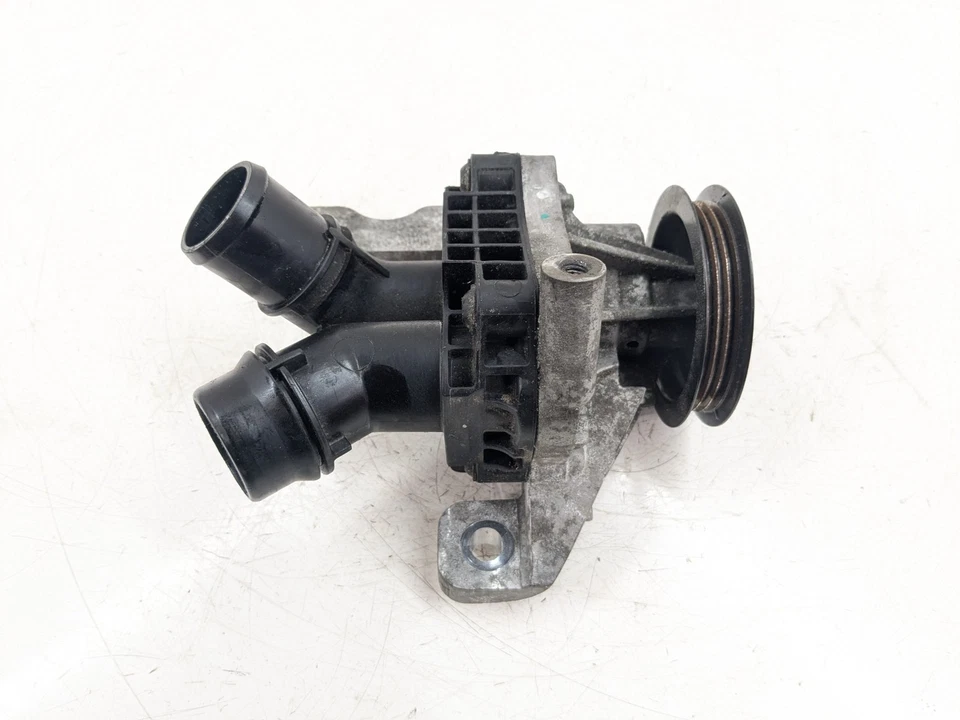 VOLVO XC40 WATER PUMP 1.5 T5 / B3154T5 PETROL PLUG-IN HYBRID 31492210 2021 - Image 3 of 4