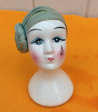 figurine buste de femme en porcelaine et tissus