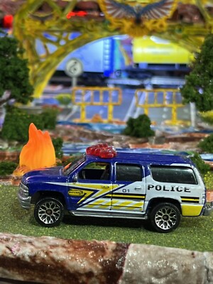 Matchbox 2000 Chevrolet Suburban Police Cruiser Blue Diecast USED