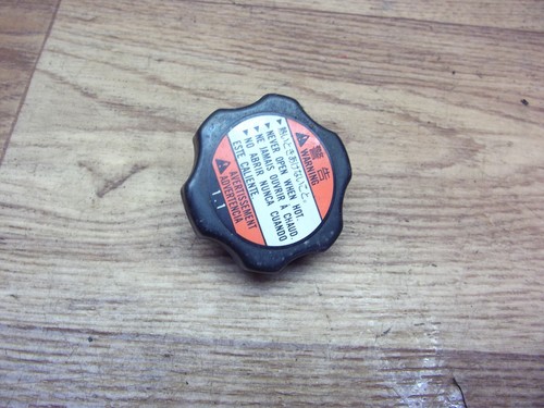 Tappo Radiatore Termostatico Auto In Alluminio 19045-PAA-A01 - Sostitutivo Di Alta Qualità
