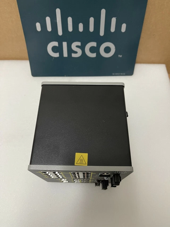 Cisco IE-2000-16TC-G-L Industrial Network Switch Managed Fast Ethernet - Image 4 of 4