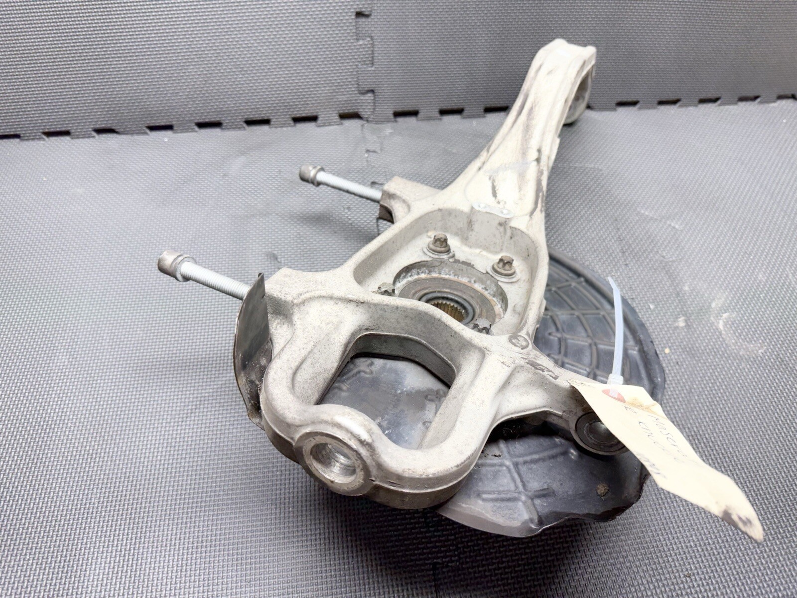 ⭐️2014- 2017 MASERATI QUATTROPORTE AWD FRONT RIGHT KNUCKLE & HUB OEM 06700035780