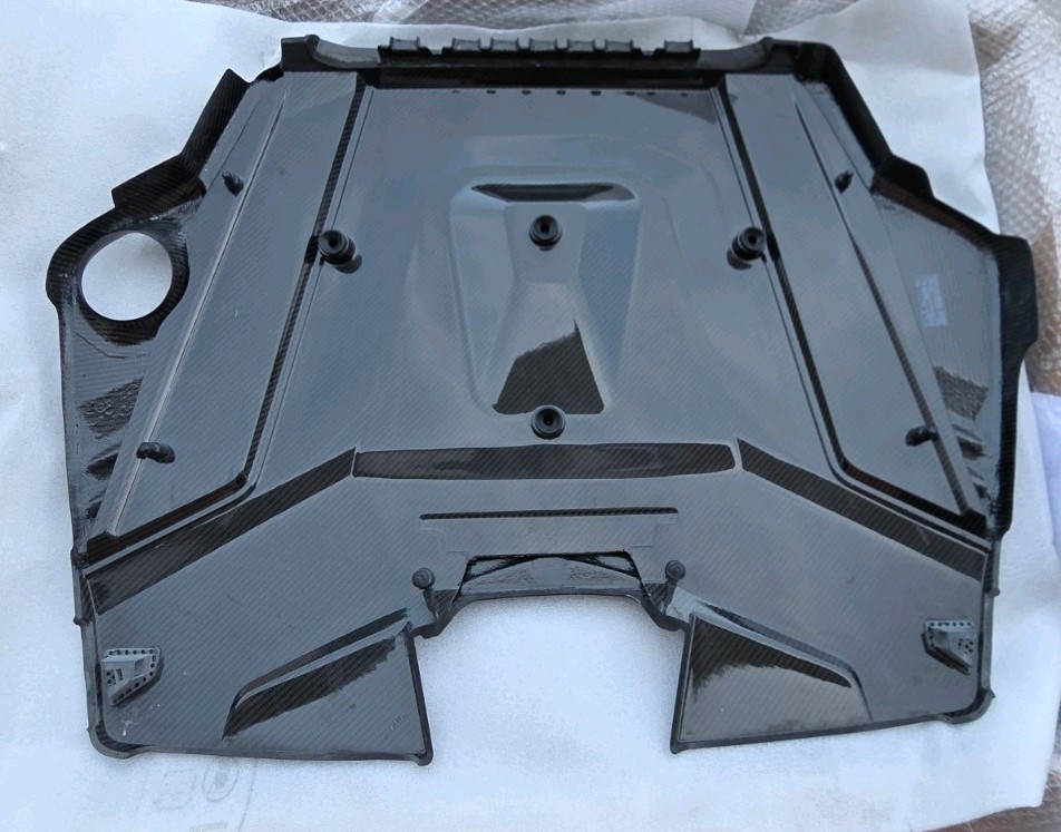 Lamborghini Urus Engine covers Set P/N 4ML133849C