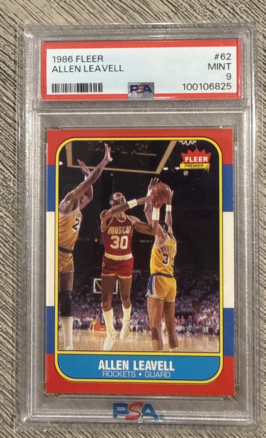 1986 FLEER BASKETBALL #62 ALLEN LEAVELL PSA 9 MINT TIGHT AND SHARP