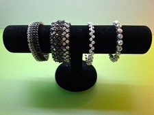 Armbandhalter Uhrenständer Display aus Samt