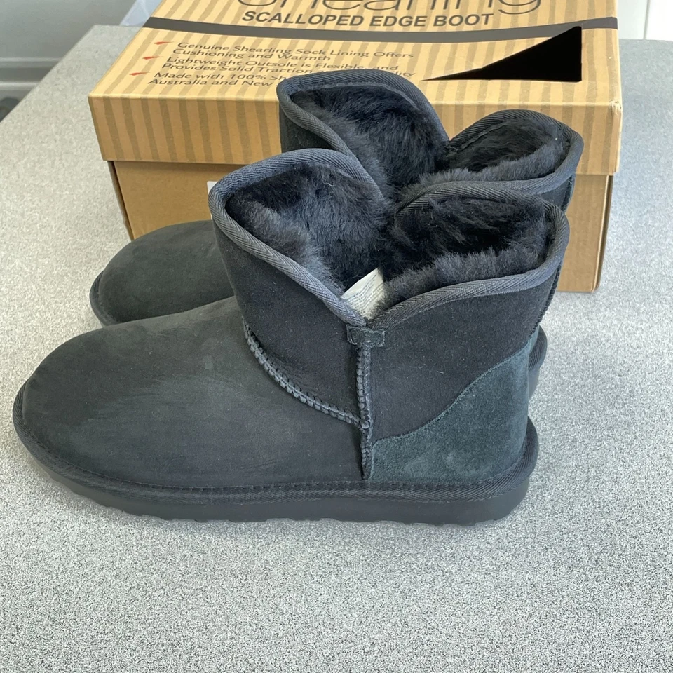 NUEVAS Botas de Nieve Kirkland Signature Para Mujer 9 Gamuza Piel de Oveja Borde Festoneado Negras Foto 3 de 4