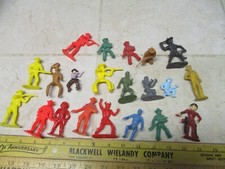 VTG Lot 60mm Bergen Marx MPC Ring hand Lido Ajax Cowboy Figures Plastic Men