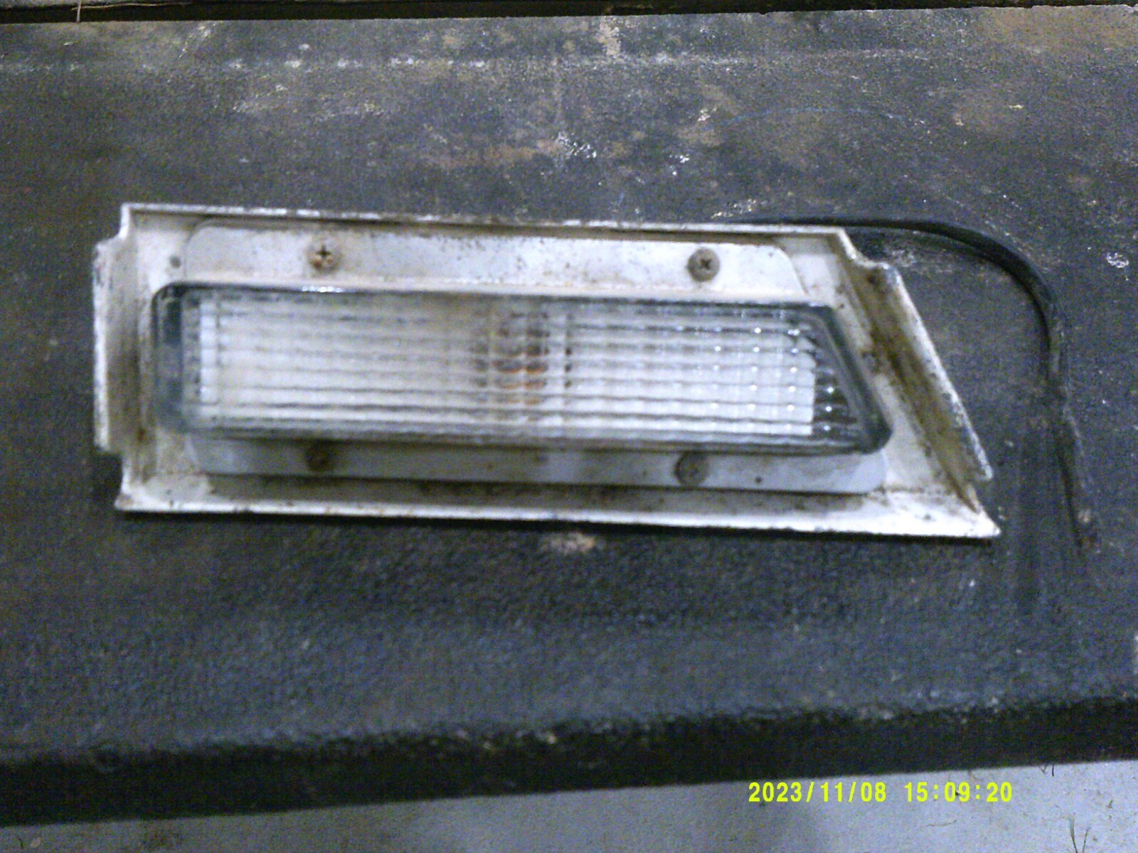 1969 FORD C9AB-15A429-C 1969 GALAXIE 500 LTD FRONT SIDE MARKER LIGHT