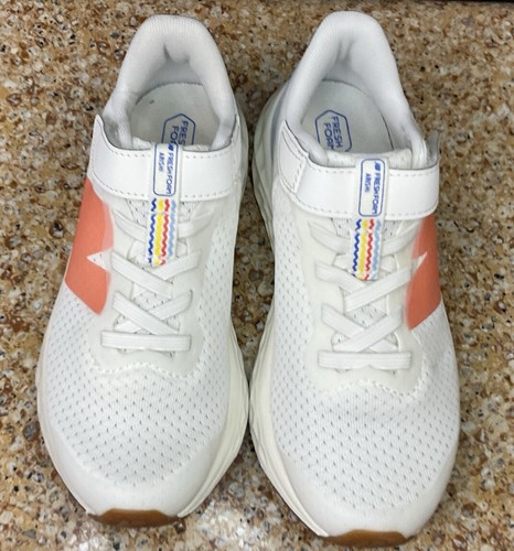 New Balance Kids Fresh Foam Arishiv4 Bungee Lace/Top Strap Sz 13.5 MISMATCH SET - Picture 3 of 15