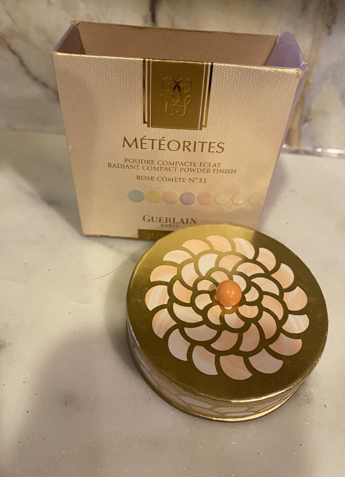 GUERLAIN LES METEORITES フェイスパウダー 29g Guerlain Paris Les Meteorites Powder For The Face Compact Eclat