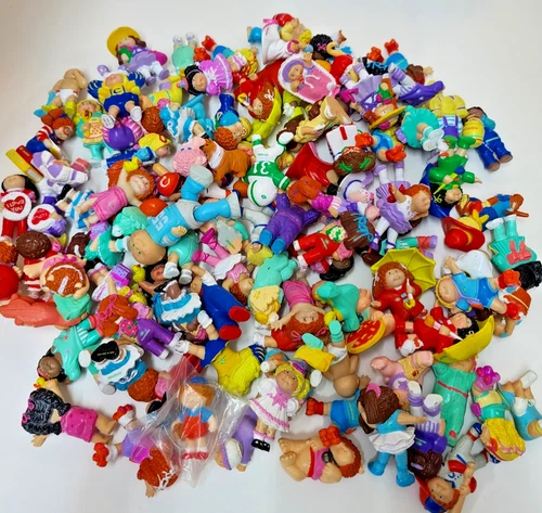 Over 100 Vintage Cabbage Patch Kids Mini Figures 1980’s PVC Figurines Dolls