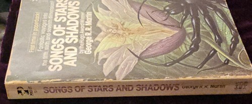 Songs of Stars and Shadows George R. R. Martin 1977 Mass Market PB - Foto 4 di 11