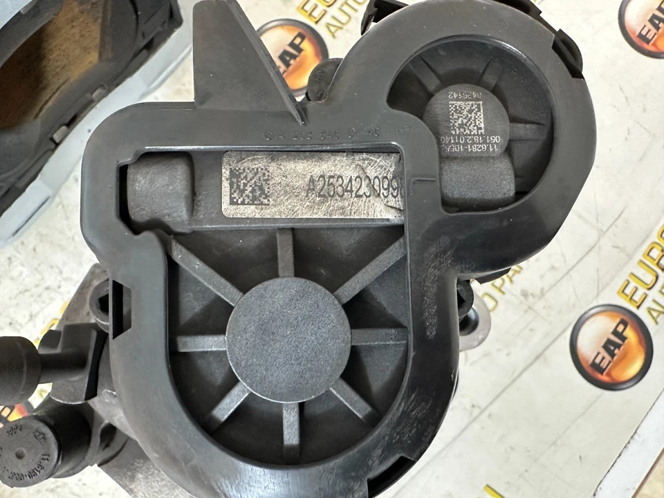 2018 Mercedes Benz C43 AMG Set OF FRONT & REAR OEM Calipers - Image 4 of 4