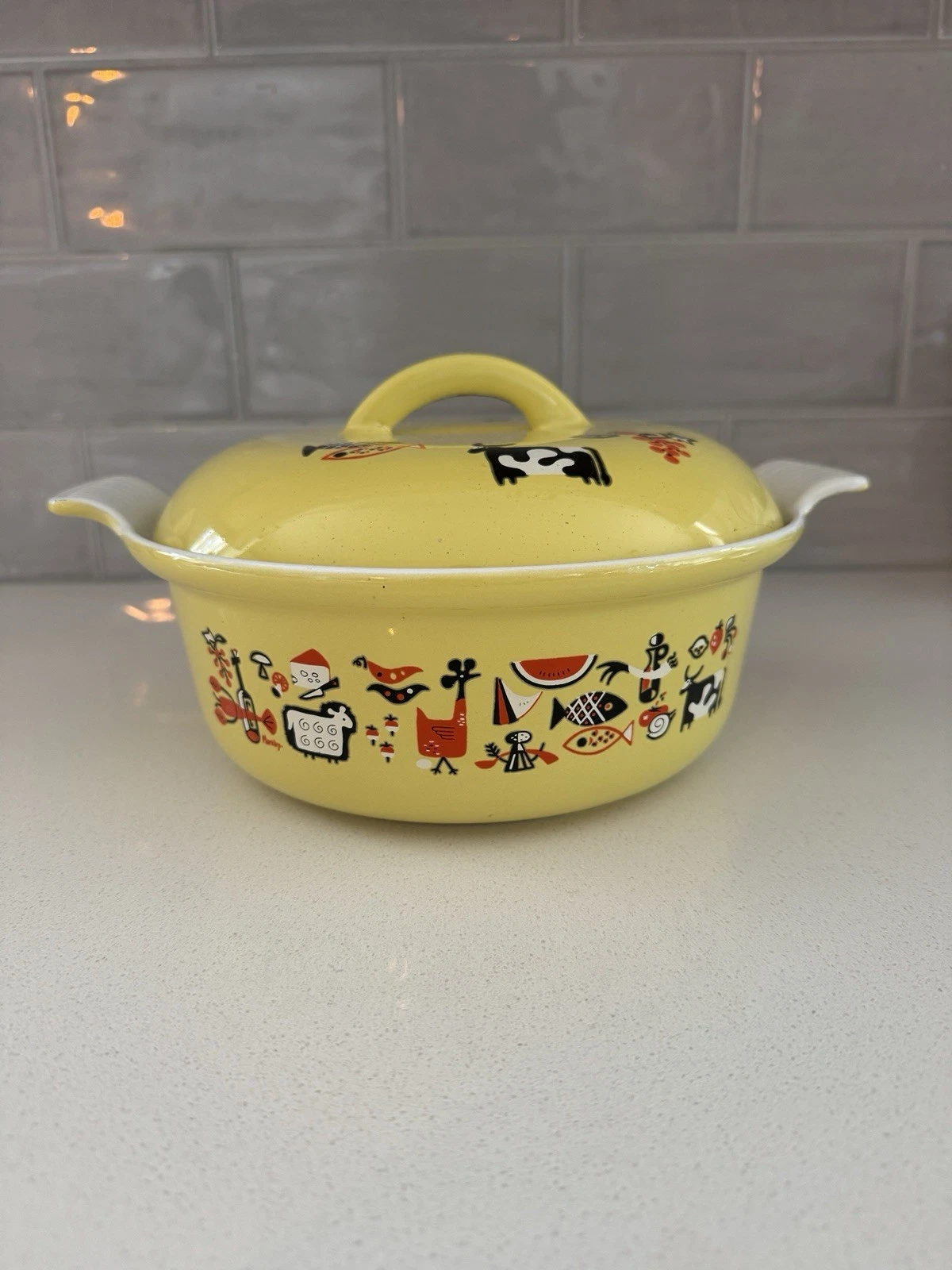 Descoware Robert Markley Citron Yellow Enamel Dutch Oven Cast Iron with Lid
Opens in a new window or