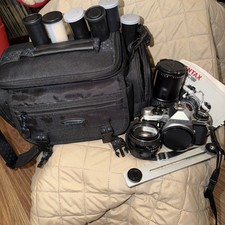 Pentax ME Super 35mm SLR Film Camera with 2 Lenses 50mm 200mm Zoom Bag Film